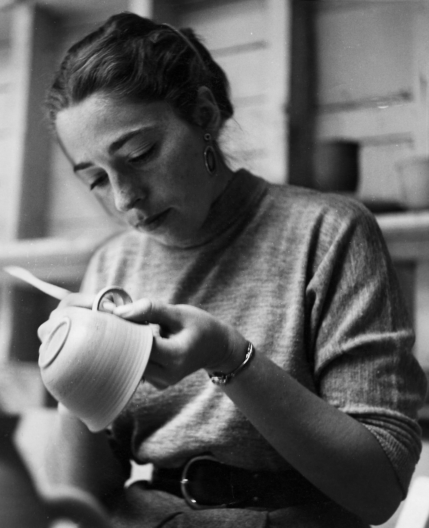 Ruth Rippon making a cup, 1952 at the California School of the Fine Arts. Photo credit: Zoe Lowenthal. Ruth Rippon making a cup, 1952 at the California School of the Fine Arts. Photo credit: Zoe Lowenthal.