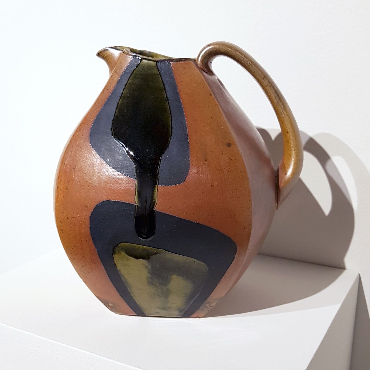 Ray Brown. Low Pitcher, 2018. Soda-fired stoneware, flashing slip, black underglaze, glaze. 2019 NJSE Merit Award. Photo by SP.