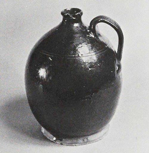 Jug attributed to Daniel Clark. Owned by N.H. Historical Society