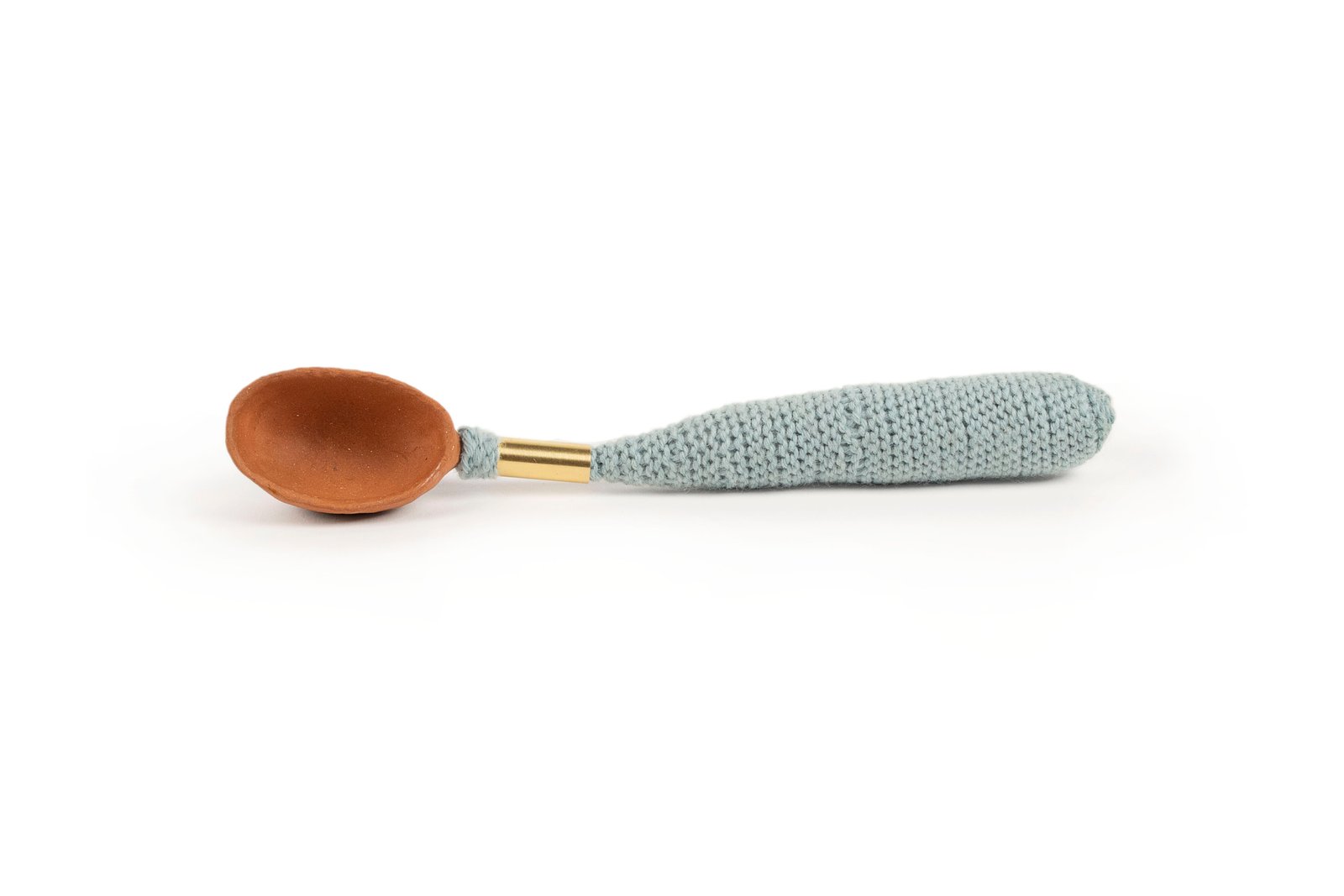 2020.25L, earthenware, yarn, brass, mixed media, 10 x 1 x 1.5 inches, 2020. Photo credit: Linda Tien