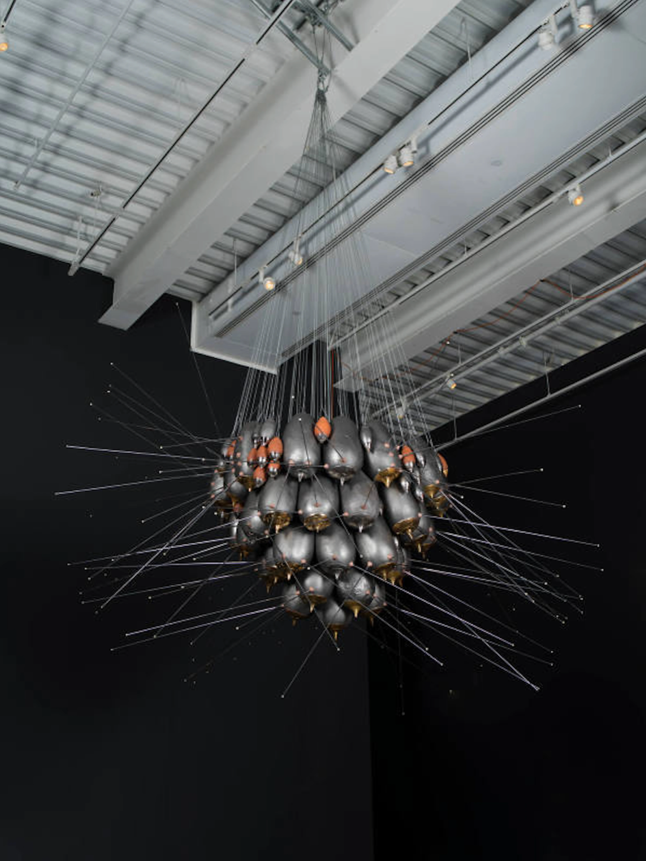 Simone Leigh, Trophallaxis, 2008-2017. Terracotta, porcelain, epoxy, graphite, gold and platinum glazes, and antennas. Approximately 12 – 15 × 15 – 20 feet (3.7 – 4.6 × 4.6 – 6.1 m) (height × width); approximately 500 lbs. (226.8 kg). Collection Pérez Art Museum Miami, purchased with funds provided by PAMM's Collectors Council. Copyright: © Simone Leigh. Photo: Farzad Owrang. 