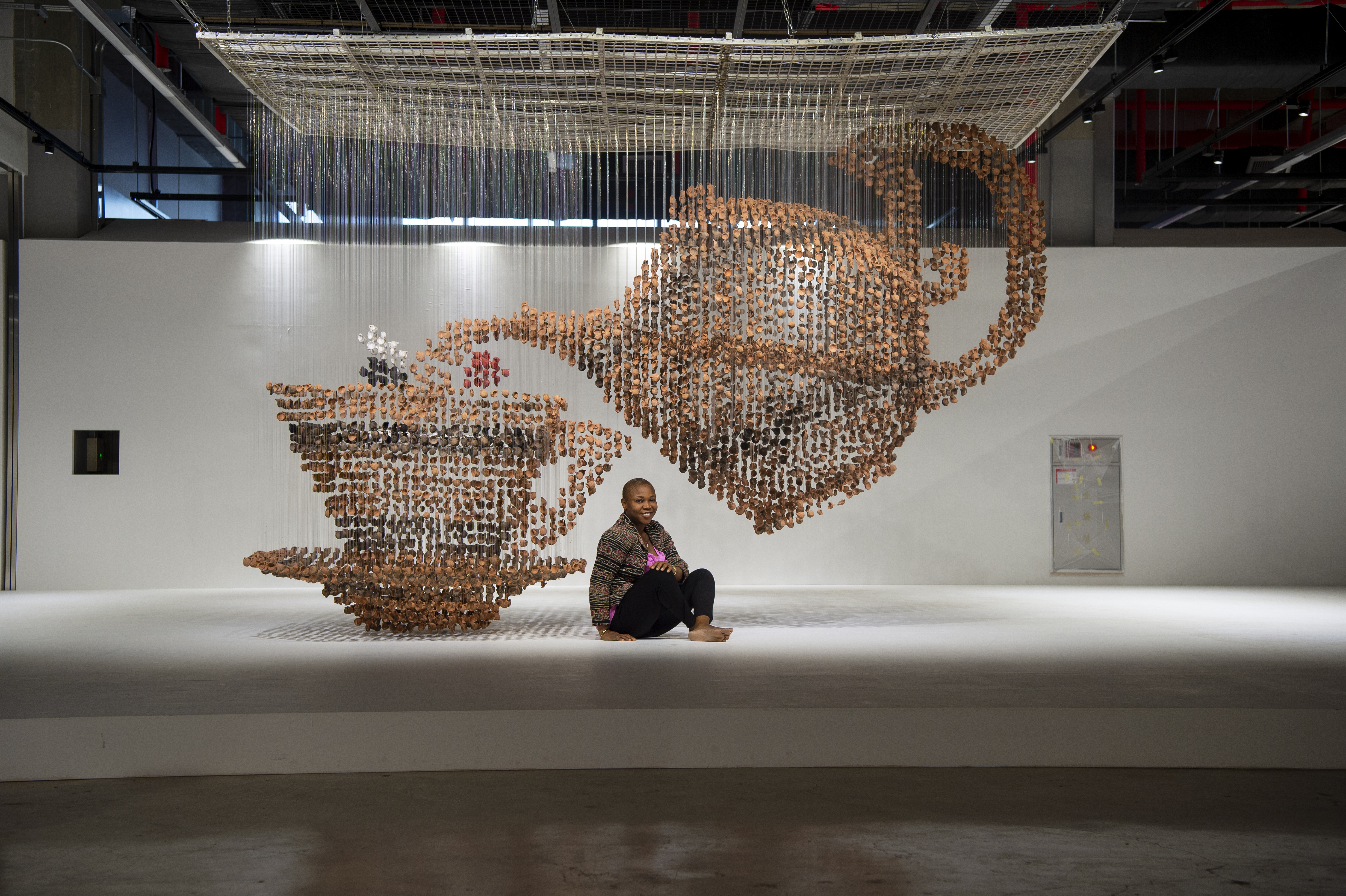 Ngozi-Omeje Ezema, Think Tea Think Cup II, 2019, ceramics, plastics, metal, 240 x 540 x 270 cm,  © Felix Parker